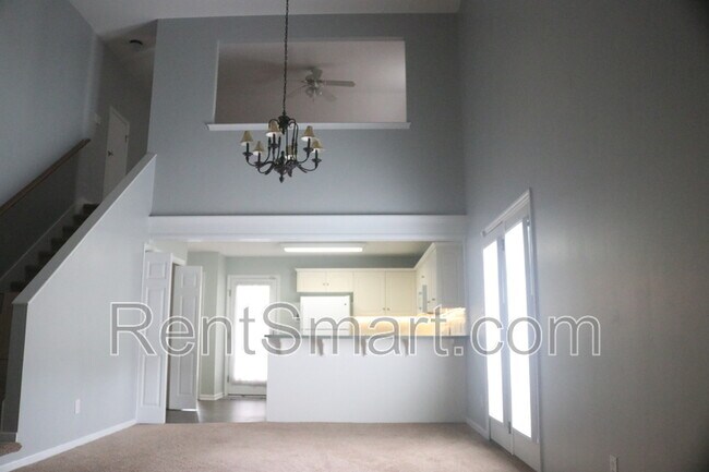 Building Photo - 624 Dunloe Cir