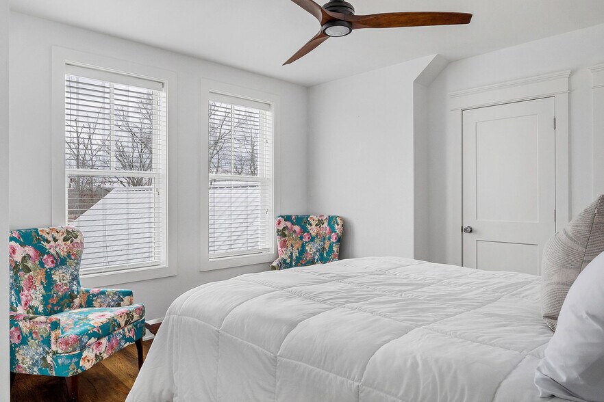 Upstairs Bedroom - 2019 Loretta Parker Lane