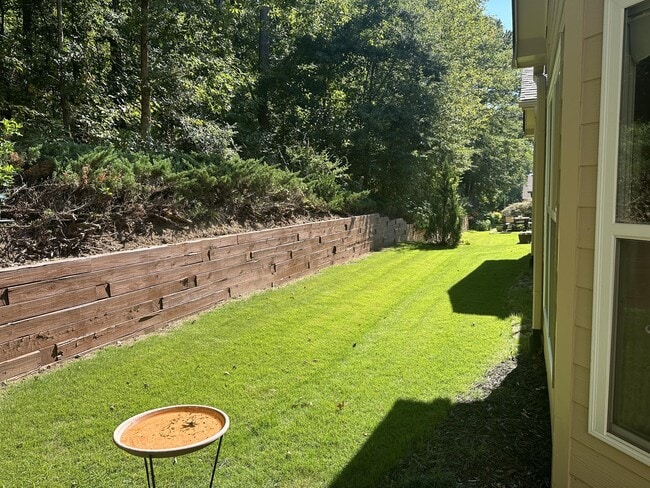 Building Photo - 1907 Willoughby Dr