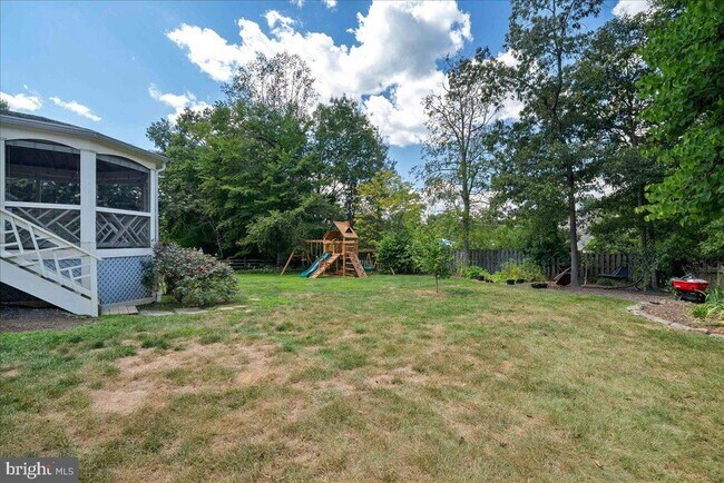 Building Photo - 8608 Oak Brook Ln