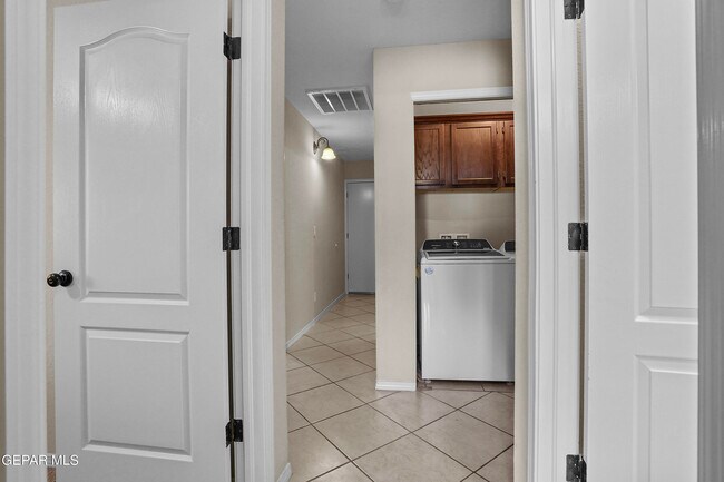 Building Photo - 11272 Duster Dr