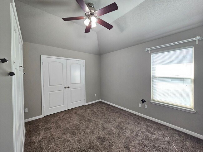 Building Photo - NEW IN MANAGEMENT - AVAILABLE NOW!