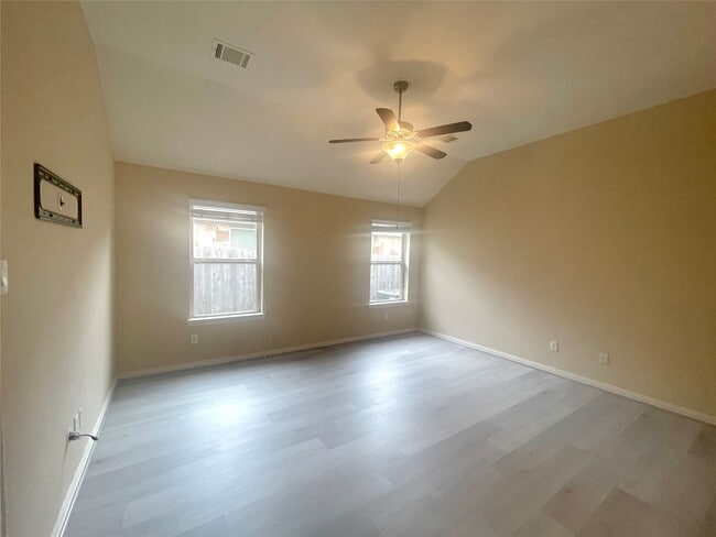 Building Photo - 6838 Pear Point Ln