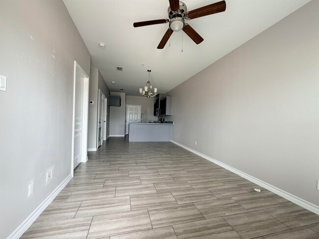 Building Photo - 5601 Cuenca Dr