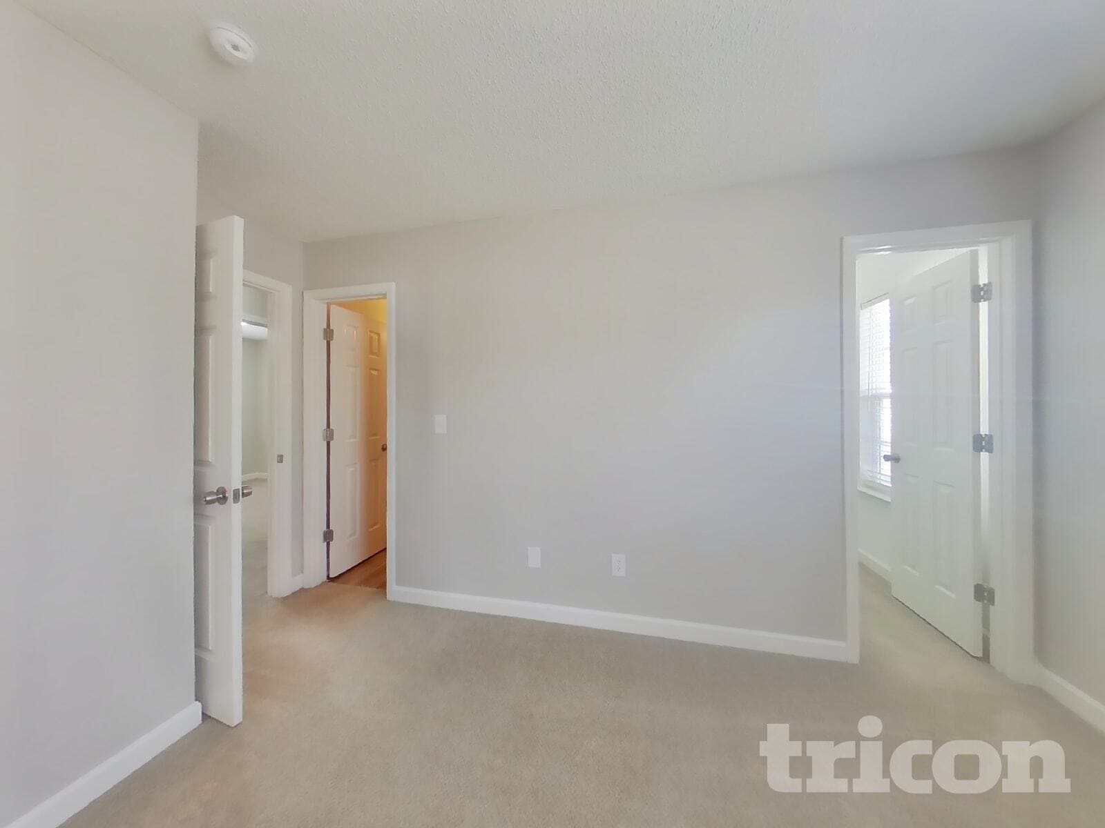 Building Photo - 3933 Far West Dr