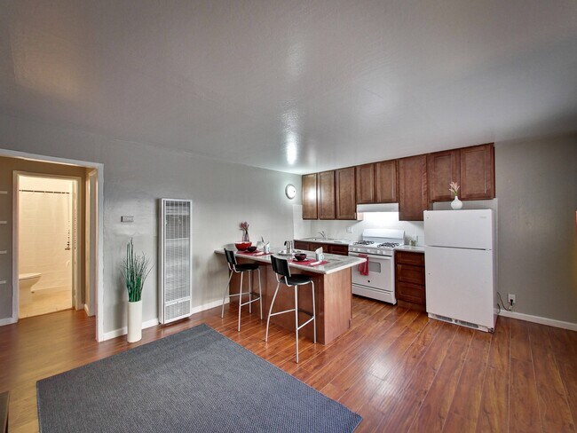 Floorplan - 2000 Linden