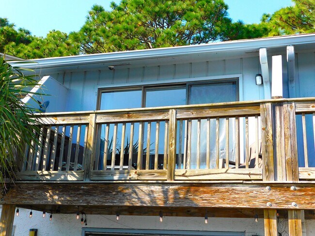 Building Photo - 1809 Crooked Pine Dr