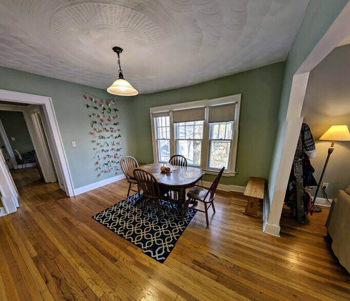 Dining Room - 543 Clarendon St