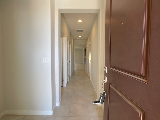 Building Photo - 4 BED 2 BATH 2 CAR GARAGE SINGLE STORY SINGLE FAMILY HOME w/ PAVED BACKYARD IN CADENCE COMMUNITY,...