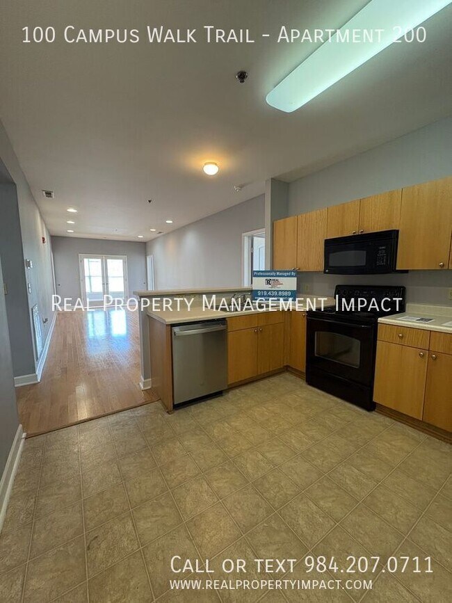 Building Photo - 100 Campus Walk Trl