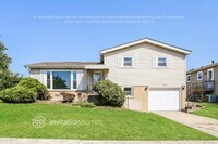 Building Photo - 5824 Orange Ln