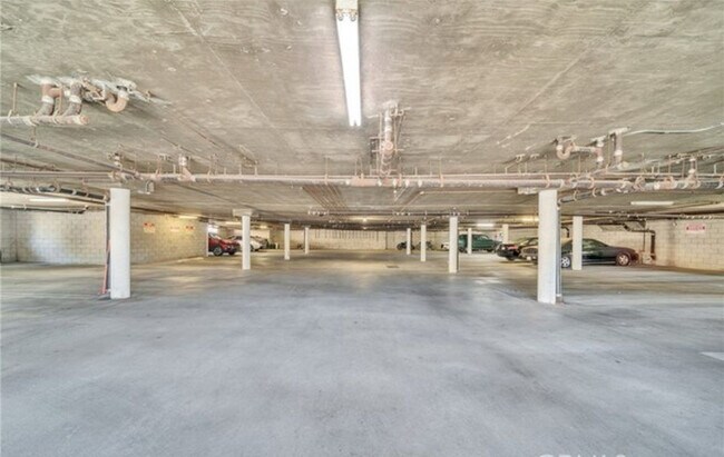 Building Photo - 9900 Jordan Ave