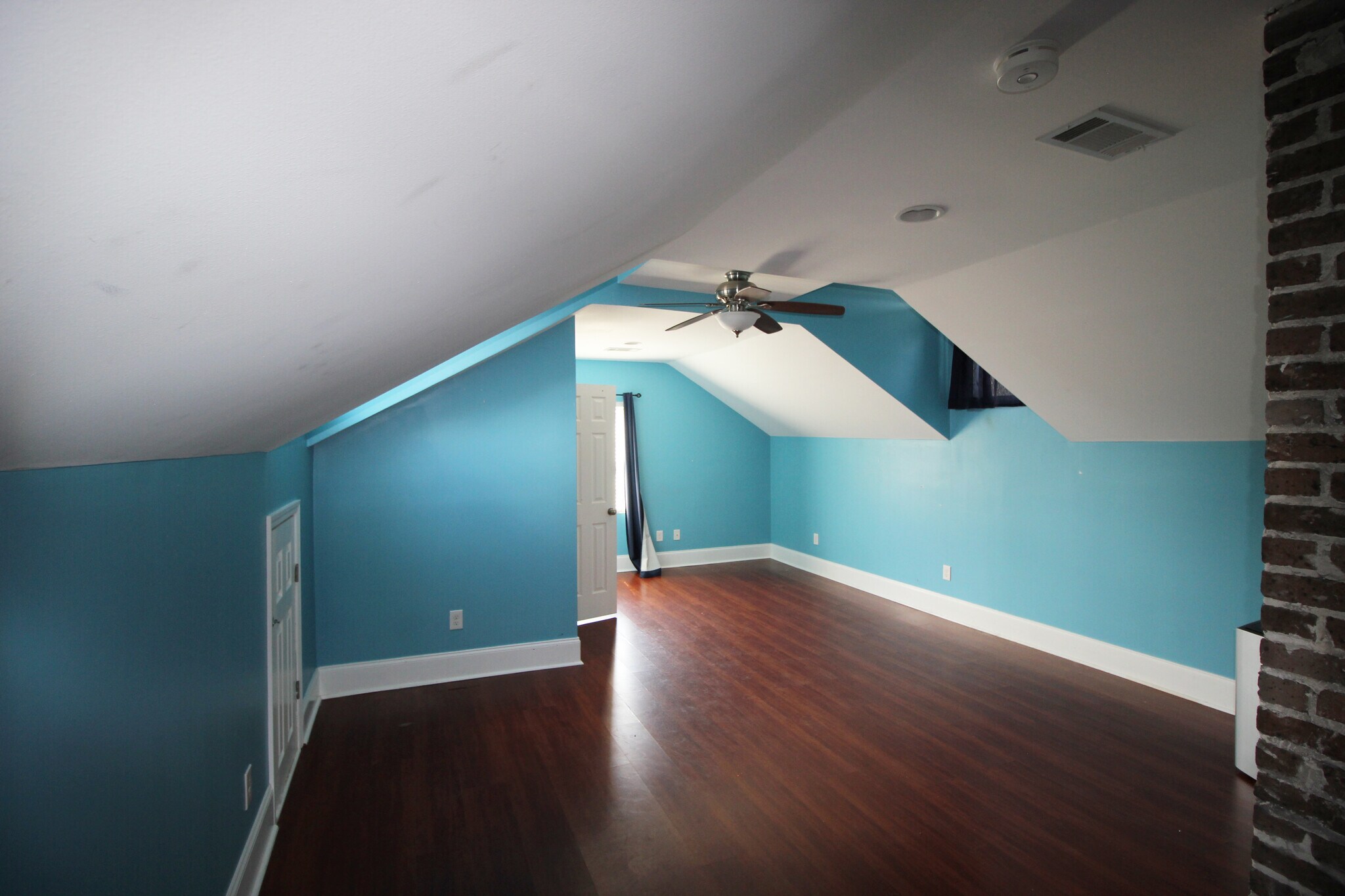 Building Photo - 3033 Toledano St