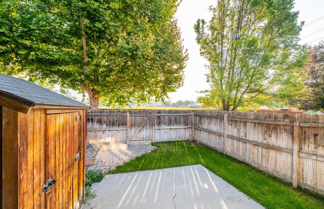 Building Photo - Lovely townhome for rent in Provo