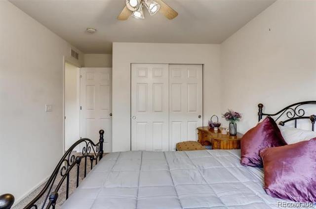 Building Photo - 121 S McGregor Cir