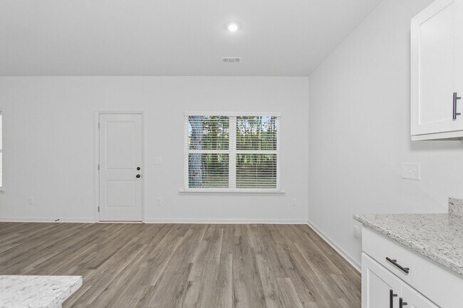 Building Photo - 5935 Spencer Terr.-