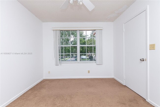 Building Photo - 2592 W Saratoga Dr