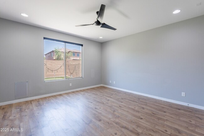 Building Photo - 9570 W Whispering Wind Dr