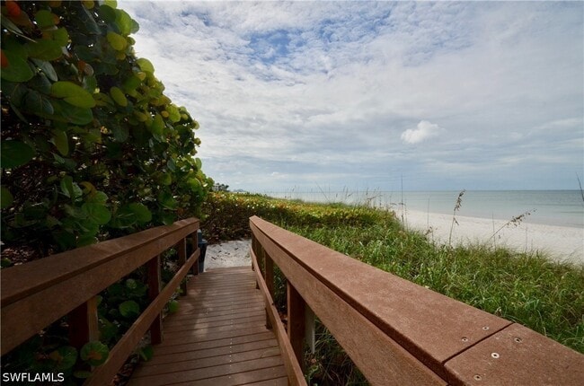 Building Photo - 10851 Gulf Shore Dr