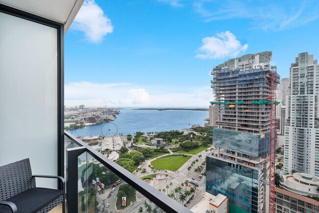 Building Photo - 398 NE 5th St