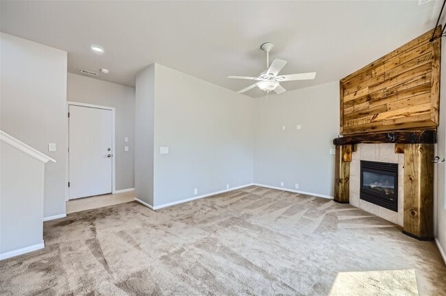 Building Photo - 6002 Vallecito Dr