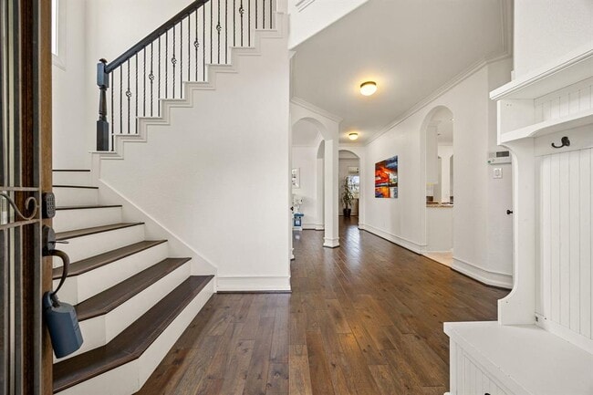 Building Photo - 16746 Highland Country Dr