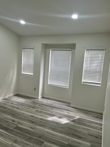 Building Photo - 795 Brookstone Rd