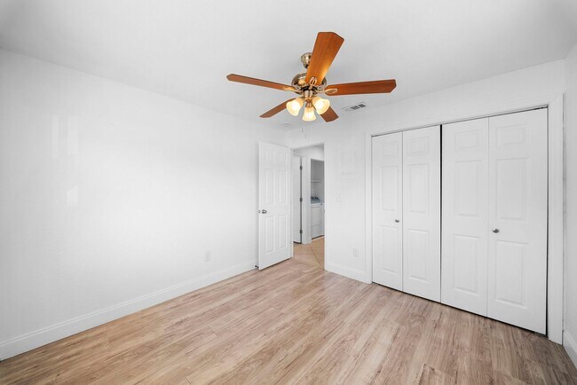 Building Photo - 13401-13407 Pine Needle Ln