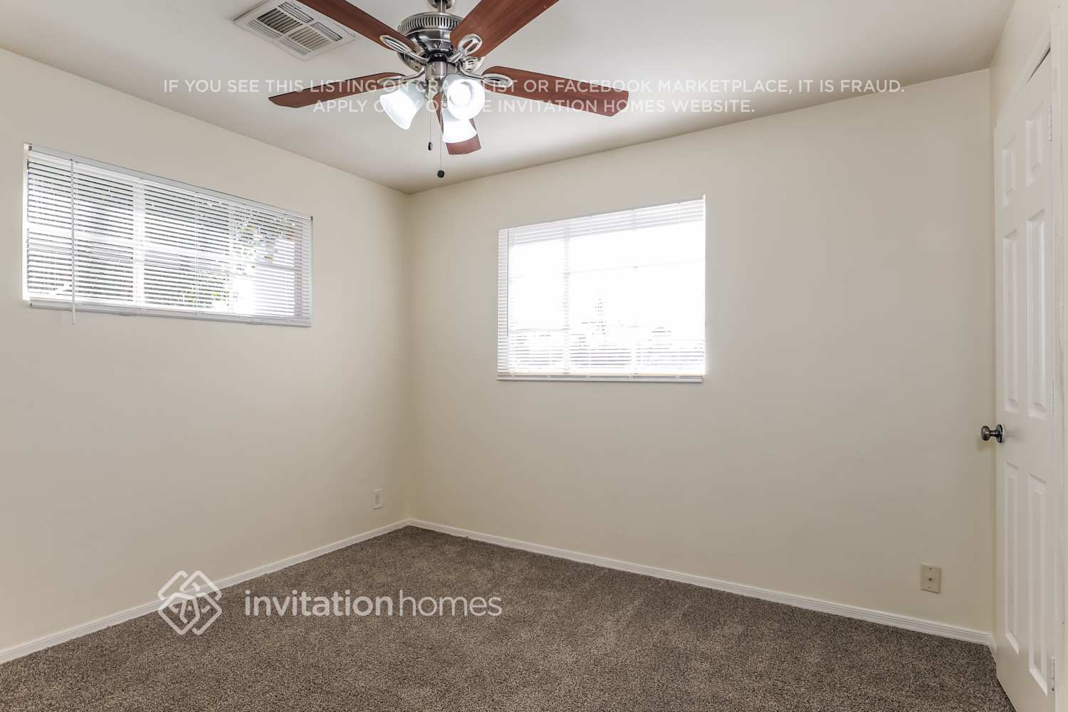 Building Photo - 3725 E Sheridan St