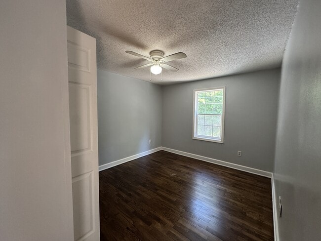 Building Photo - 1276 Hillcrest Rd