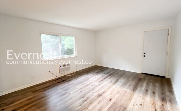 Building Photo - 154 Goodson Ave