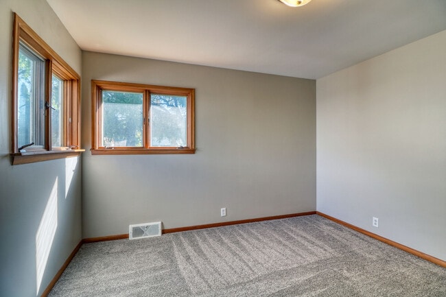 Building Photo - 1817 14th St S