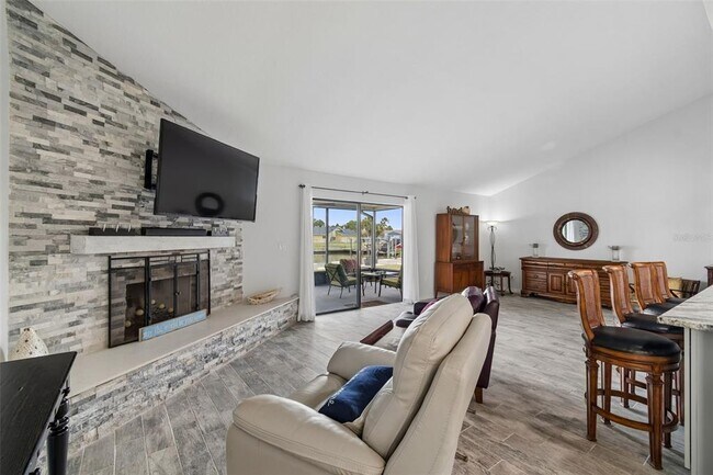 Building Photo - 5440 Leahy Ln