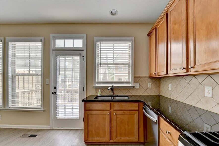 Building Photo - 4406 Village Field Place