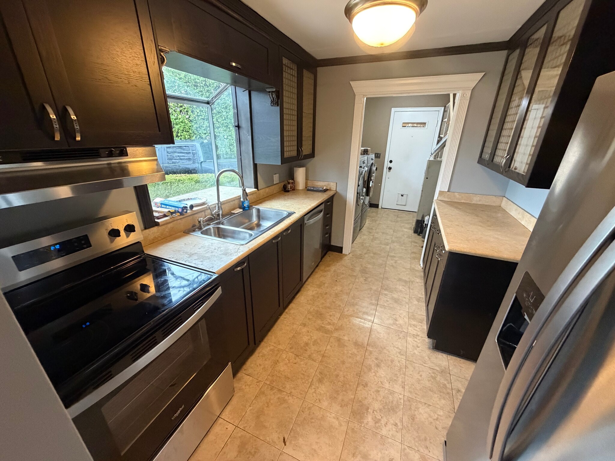 Building Photo - 4838 Summit St