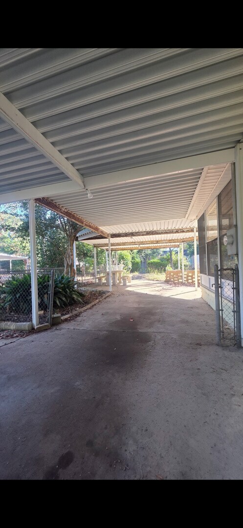 Building Photo - New Rental Available-2 Bedroom 1  Bath