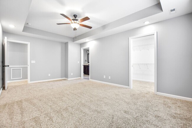 Building Photo - Pet Friendly Three Bedroom!