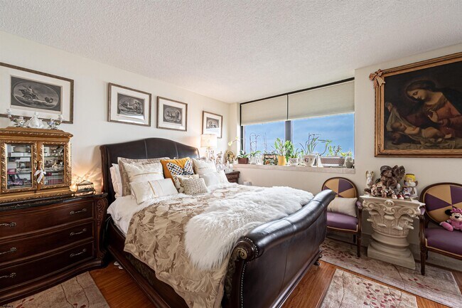 Building Photo - 3851 Boardwalk