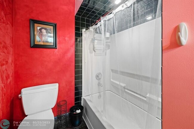 Building Photo - 4501 Briarcliff Ln