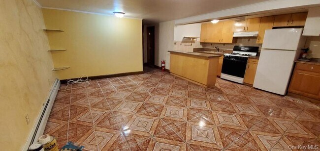 Building Photo - 25-36-36 76th St