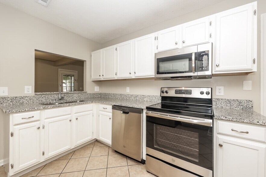 Building Photo - 3308 Milbridge Dr