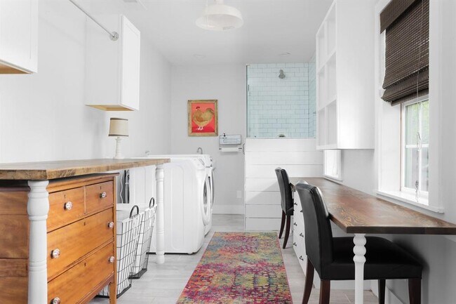 Building Photo - 16429 Red Wagon Ln