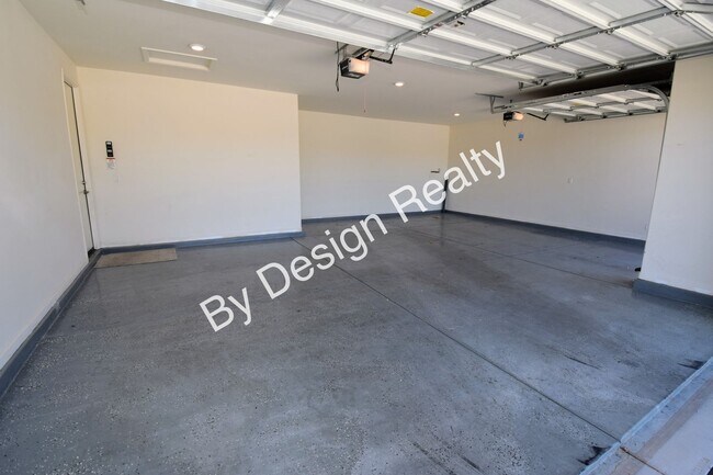 Building Photo - Gladden Farms 3 Bed 2 Bath+Den - 3 Car Garage