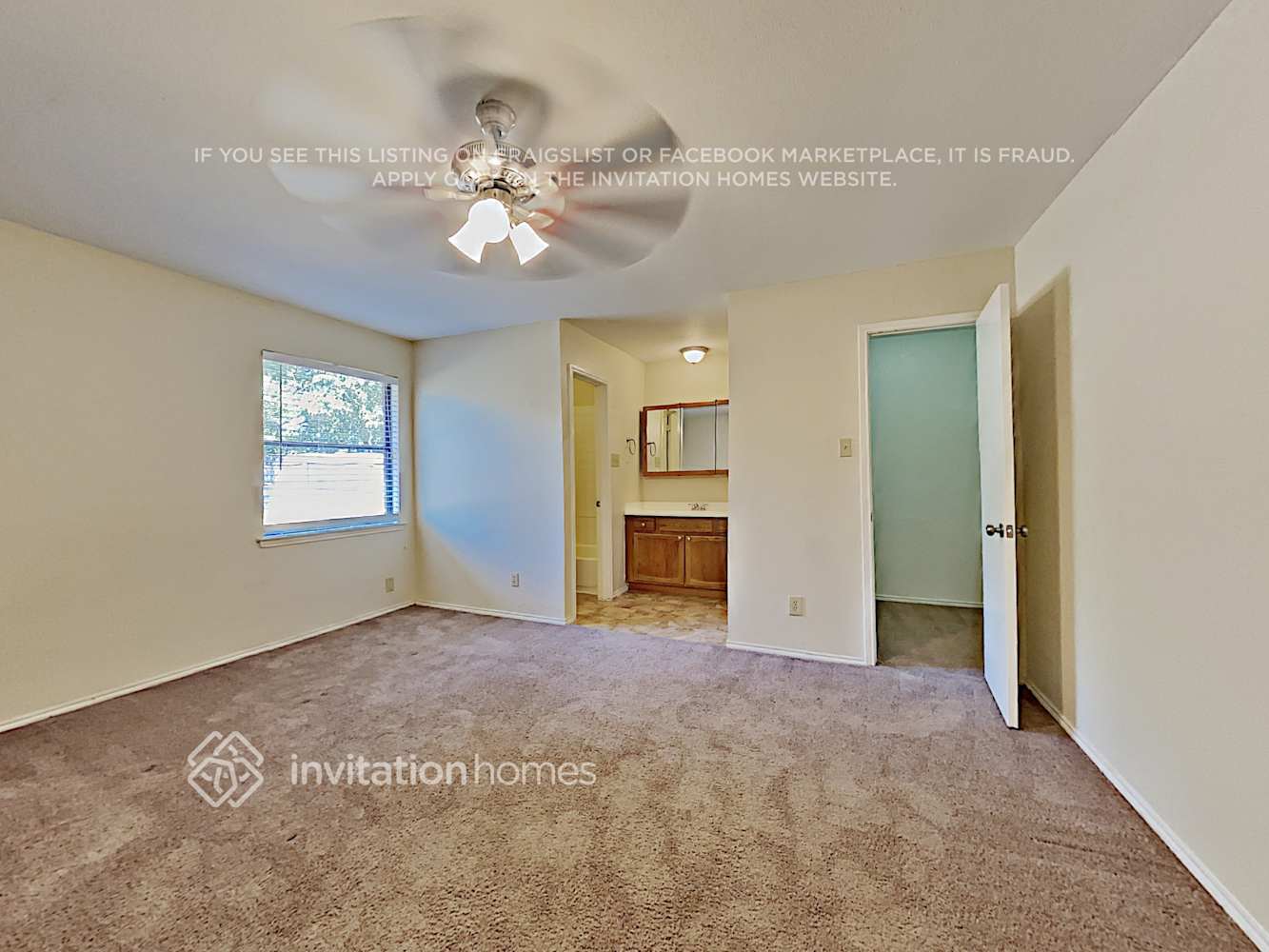 Building Photo - 1229 N Creek Dr