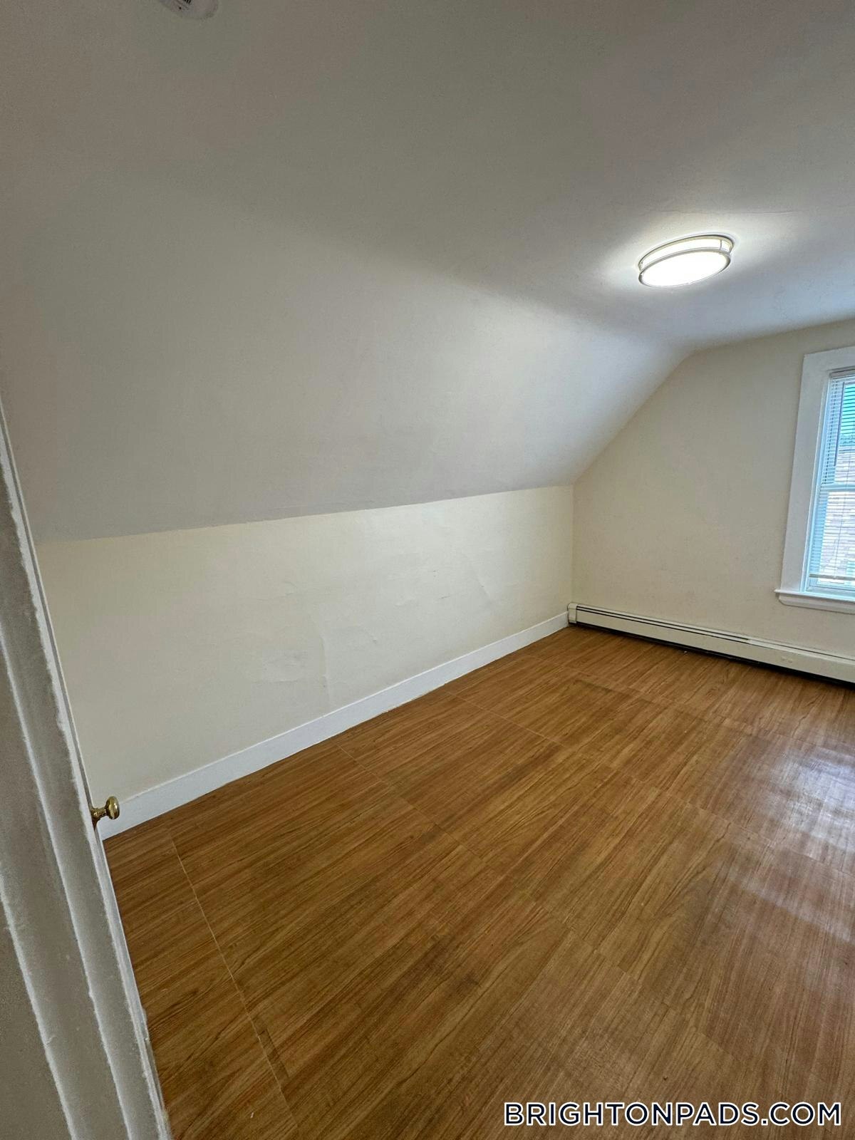 Building Photo - 42 Winship St