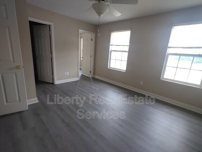 Building Photo - 114 Governors Blvd