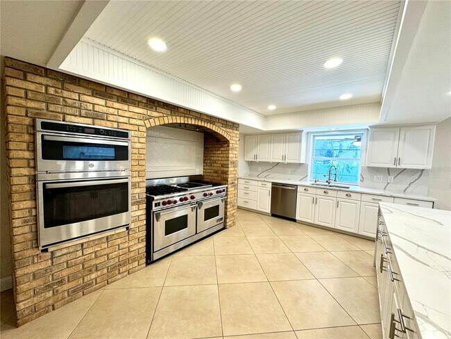 Building Photo - 7315 Hunt Club Ln
