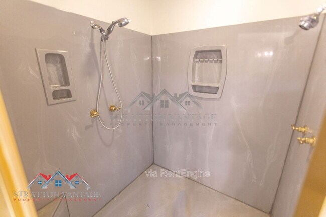 Building Photo - 4728 E Ron Rico Rd