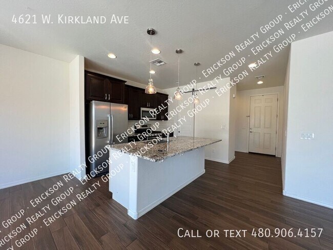 Building Photo - 4621 Kirkland Ave