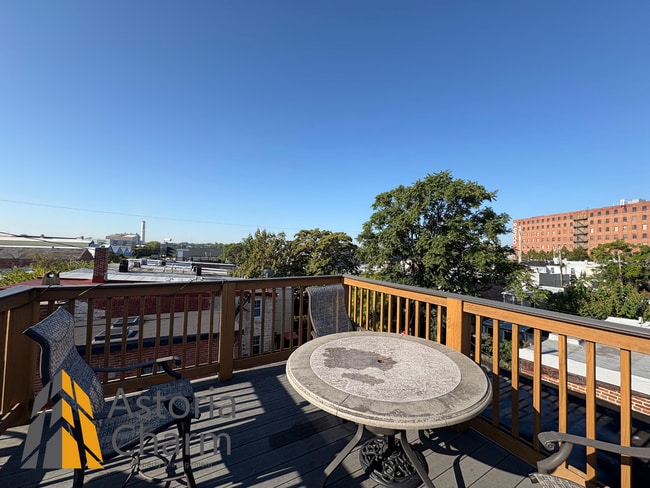 Building Photo - Backyard Fire Pit, Rooftop Terrace, and Mo...